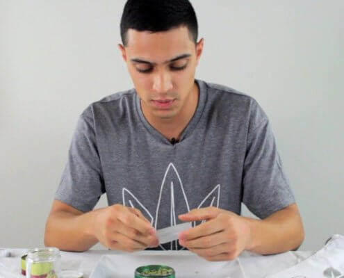 Video Education - How to Perfectly Roll a Weed Joint